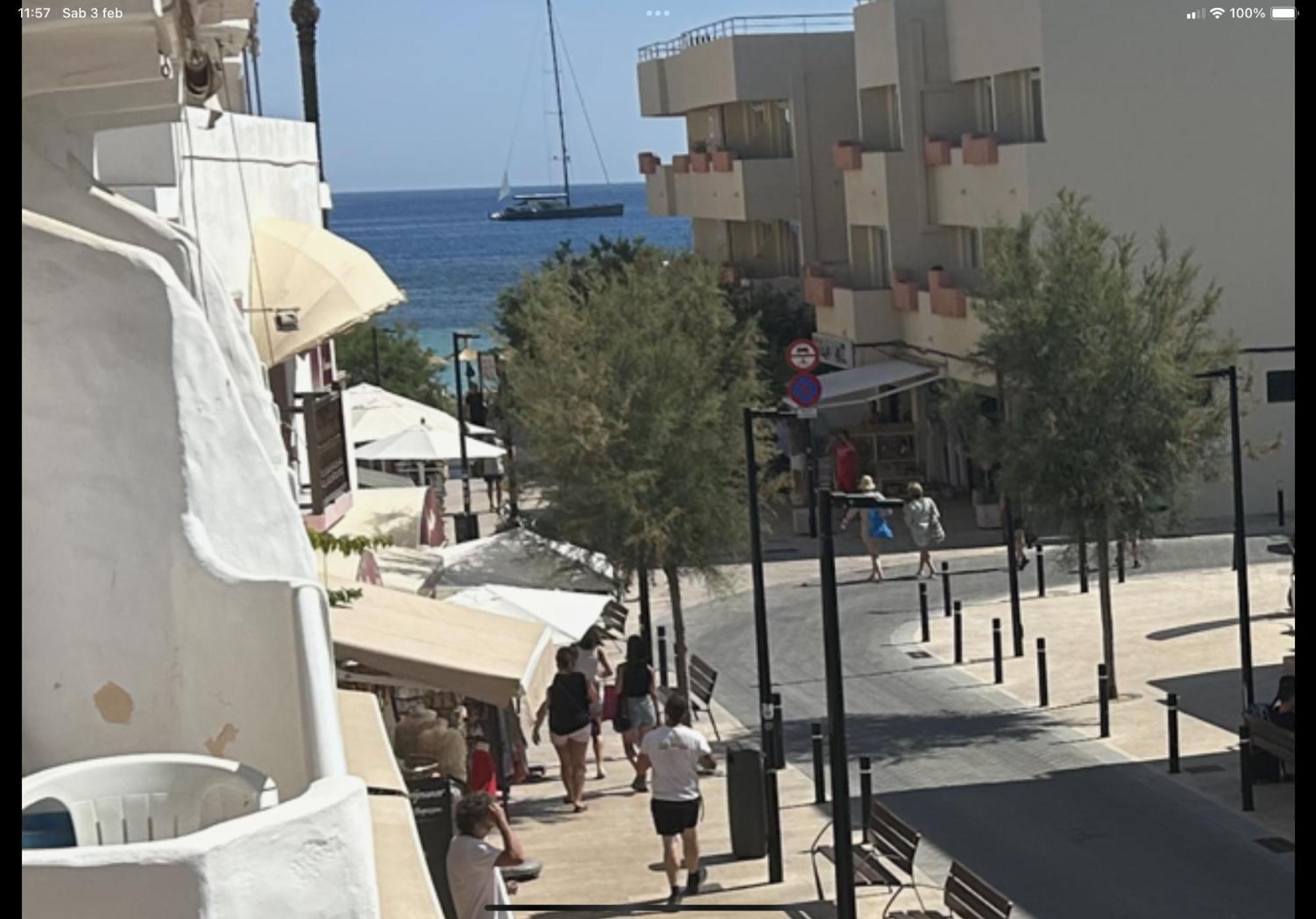 דירות Es Pujols Vista Mare מראה חיצוני תמונה