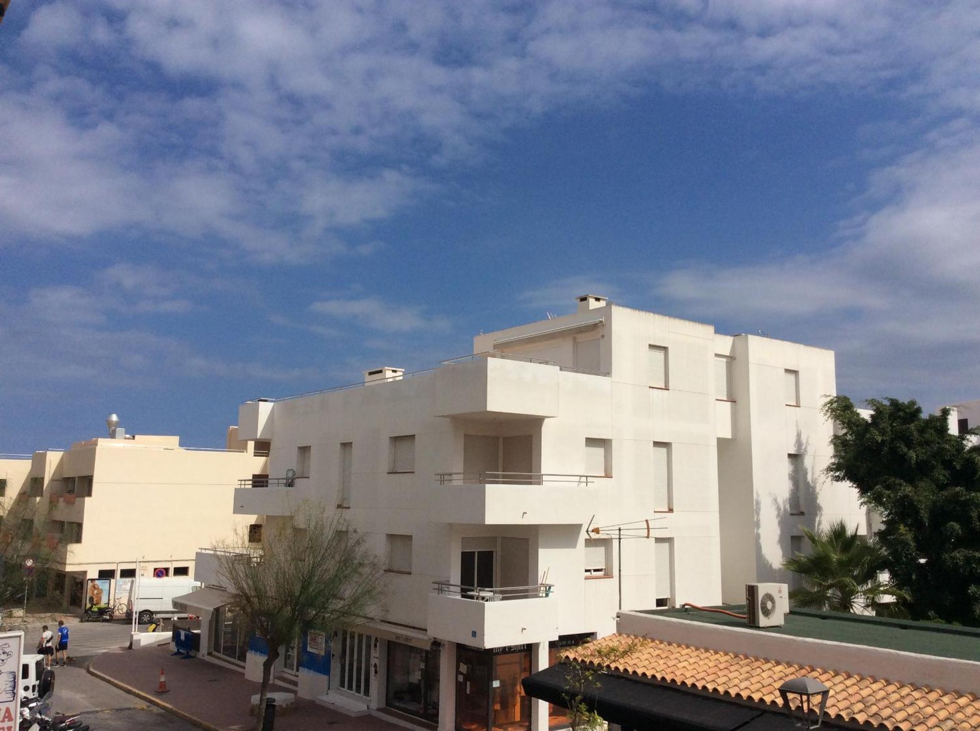 דירות Es Pujols Vista Mare מראה חיצוני תמונה